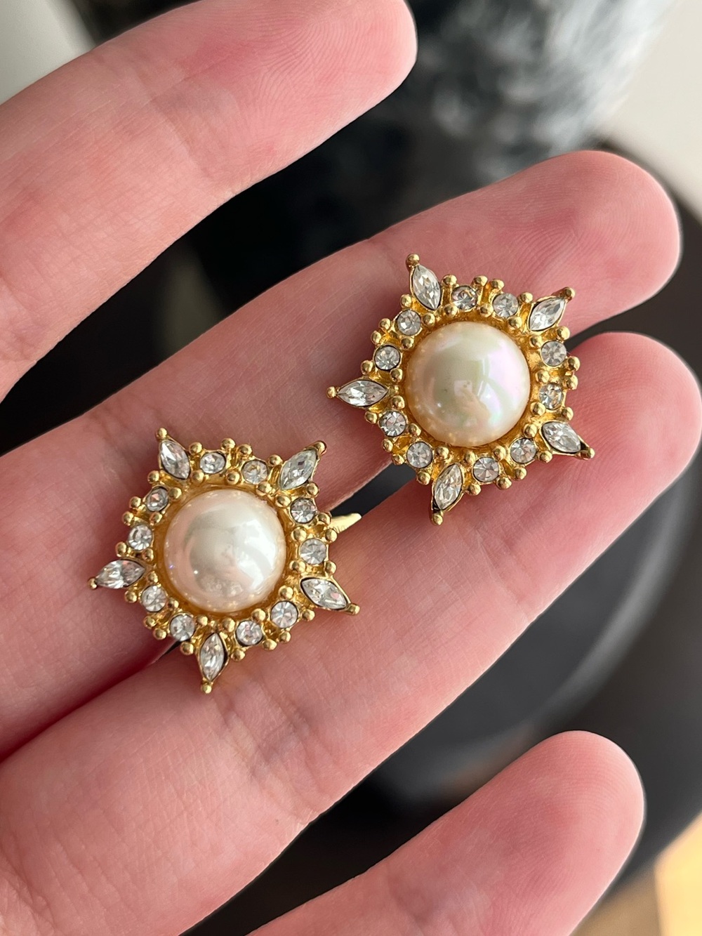 Authentic Vintage Dior Star Celestial Flower Round Pearl Gold Clip-On Earrings